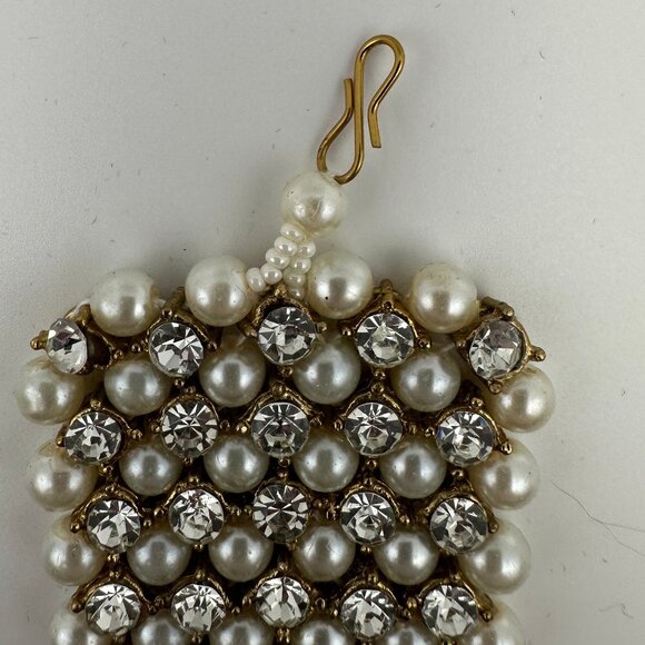 NWOT gold-toned bracelet with faux diamonds and pearls - Picture 2 of 4